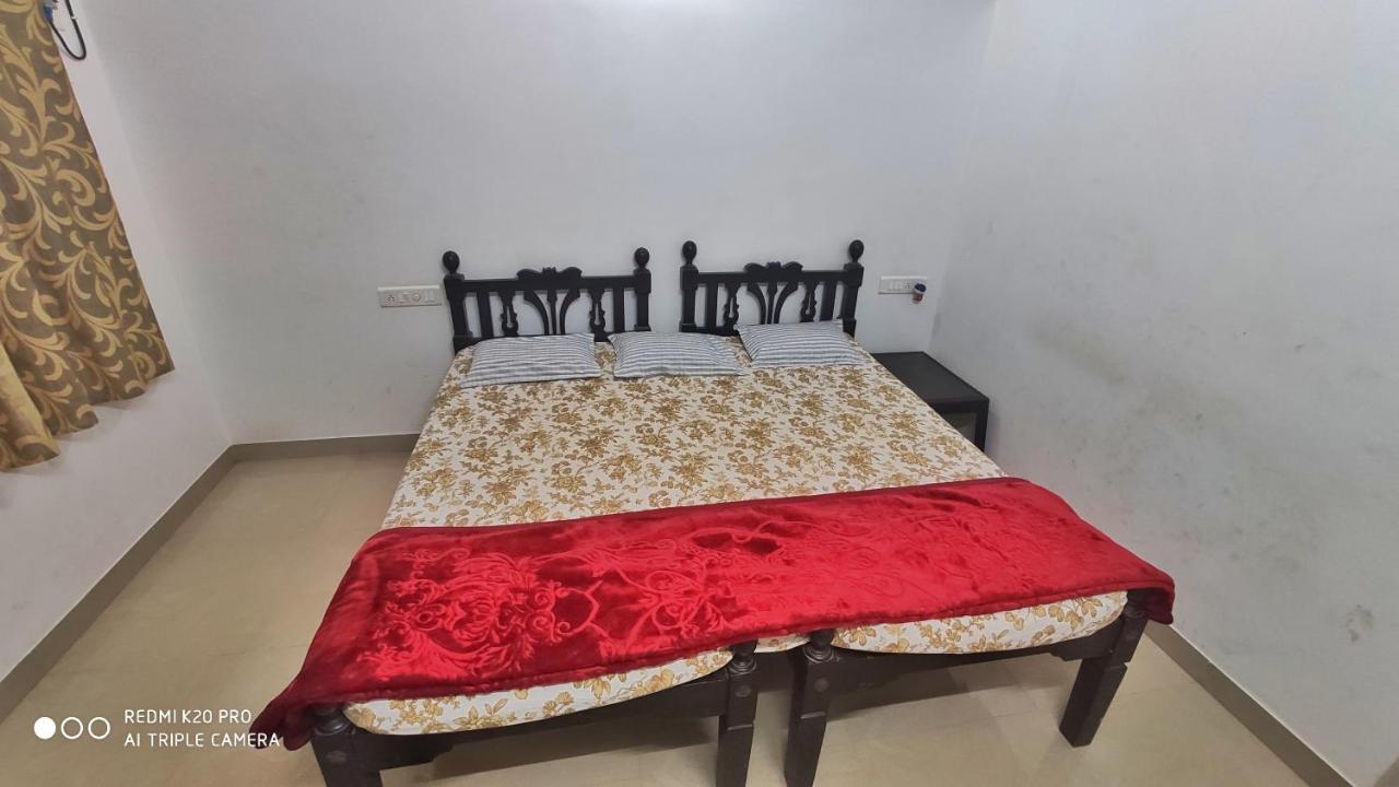 Chandraprabha Nyahari Niwas Malvan Exterior photo
