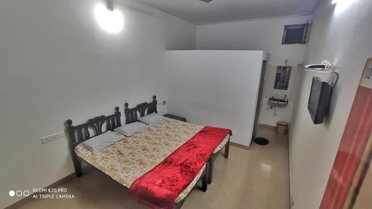 Chandraprabha Nyahari Niwas Malvan Exterior photo