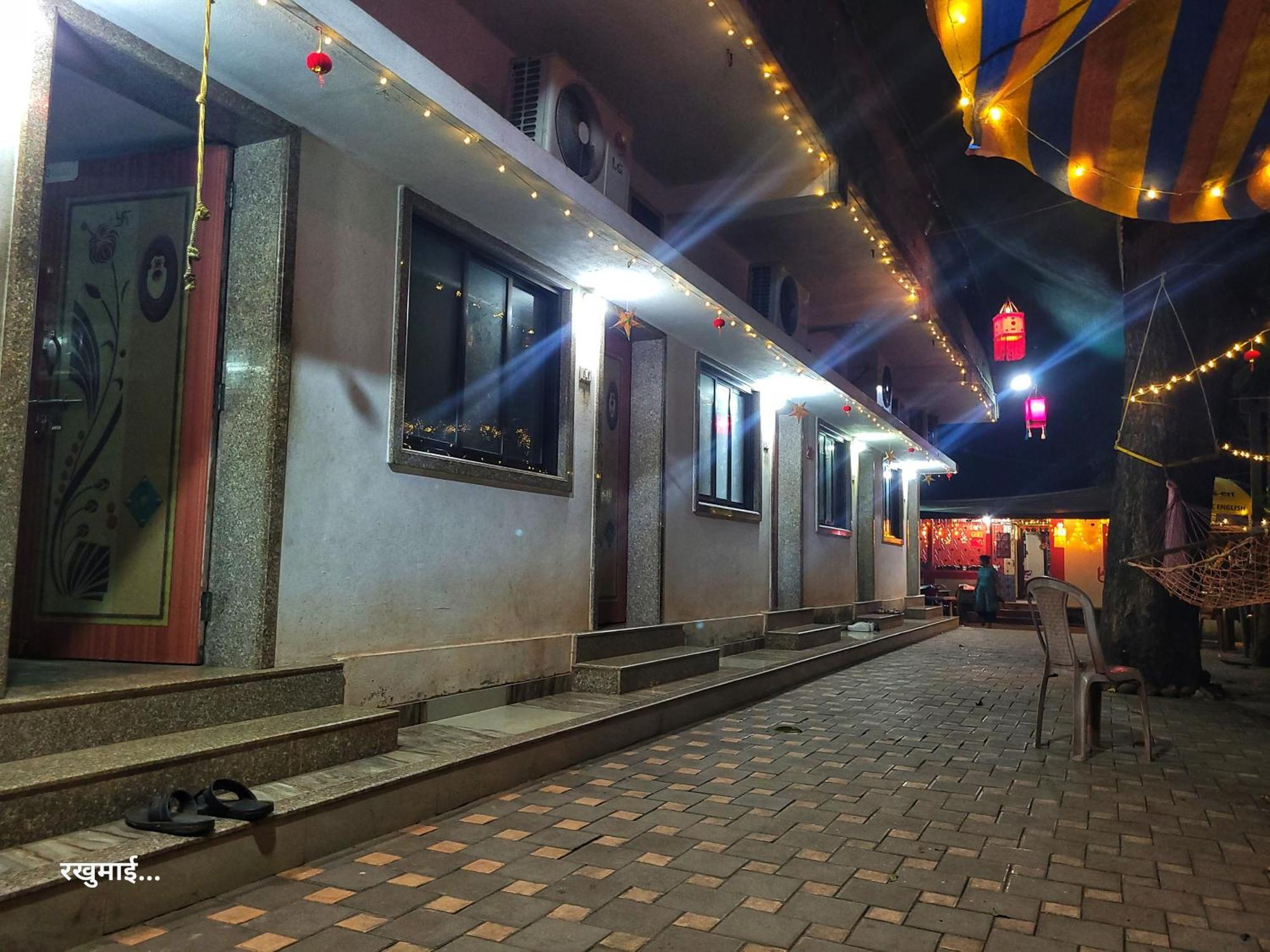 Chandraprabha Nyahari Niwas Malvan Exterior photo