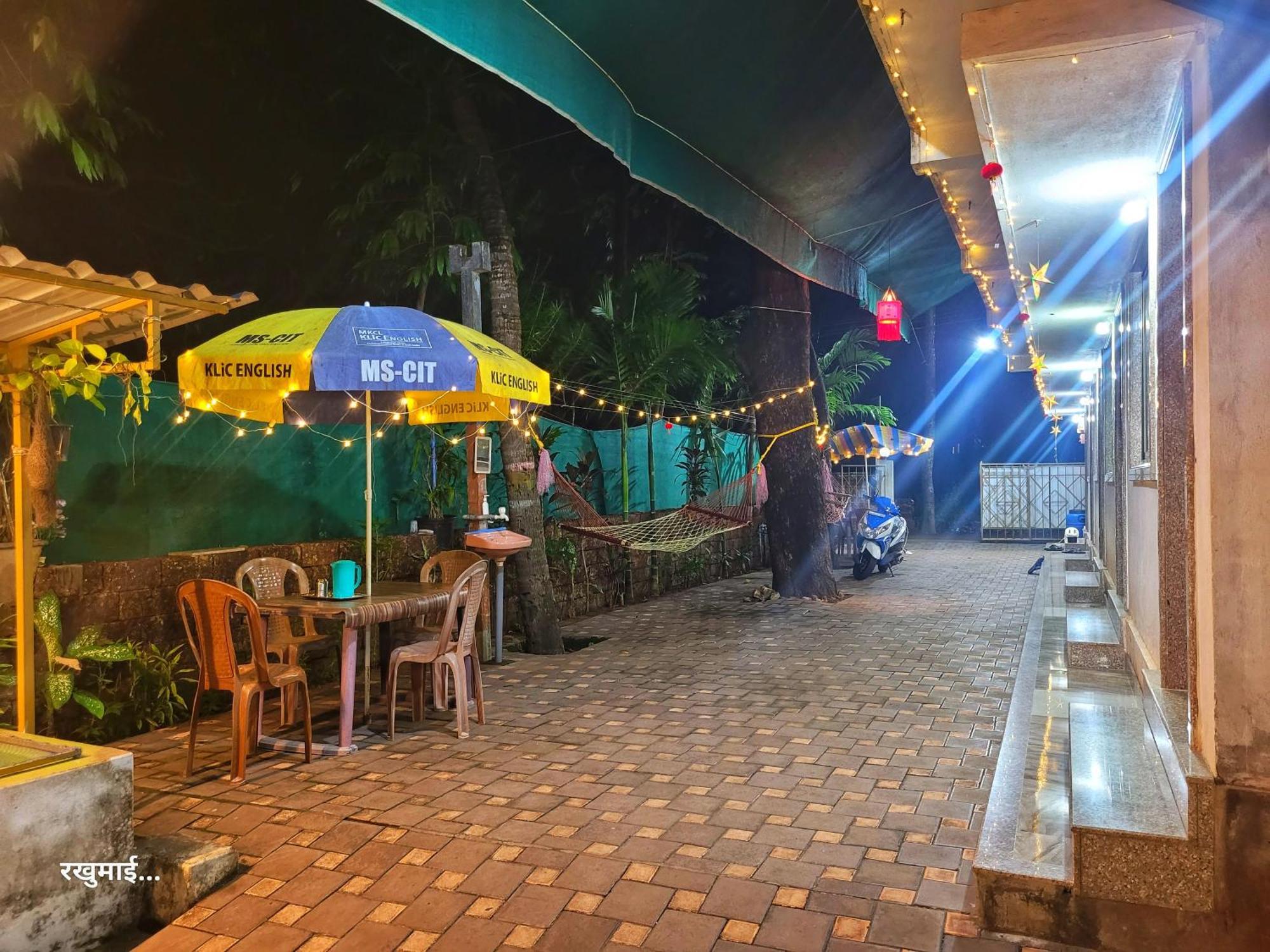 Chandraprabha Nyahari Niwas Malvan Exterior photo